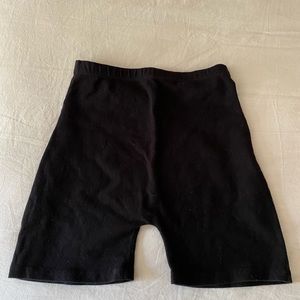 Brandy melville griffin biker shorts